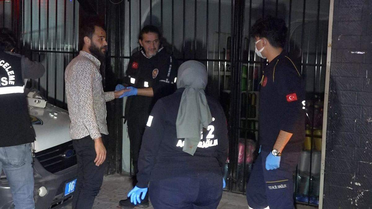 Husumetlisinin pompalı tüfekli saldırısına uğradı