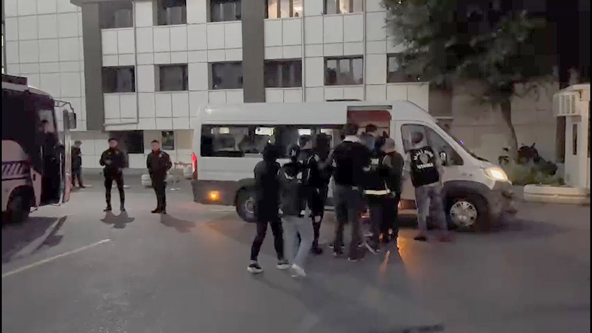 Borsa İstanbul'da manipülasyon; 8 kişi adliyeye sevk edildi