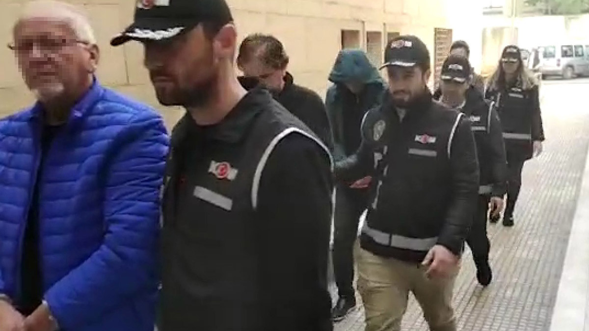 Bursa'da tefeci operasyonunda 3 tutuklama