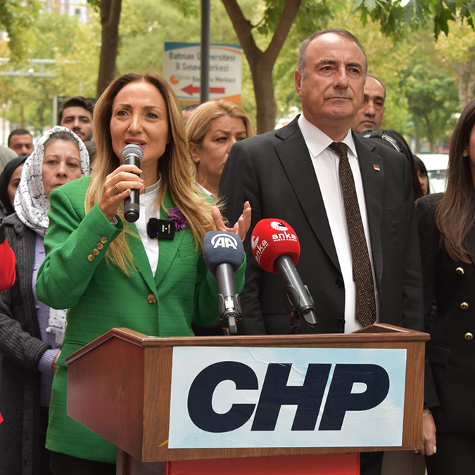 CHP Parti Meclisi Üyesi (PMA) ve Kadın Kolları Genel Başkanı Aylin Nazlıaka, "Cumhuriyet devrimlerinin en önemlilerinden birinin kadınların siyasi haklarına kavuşmasıdır" dedi.