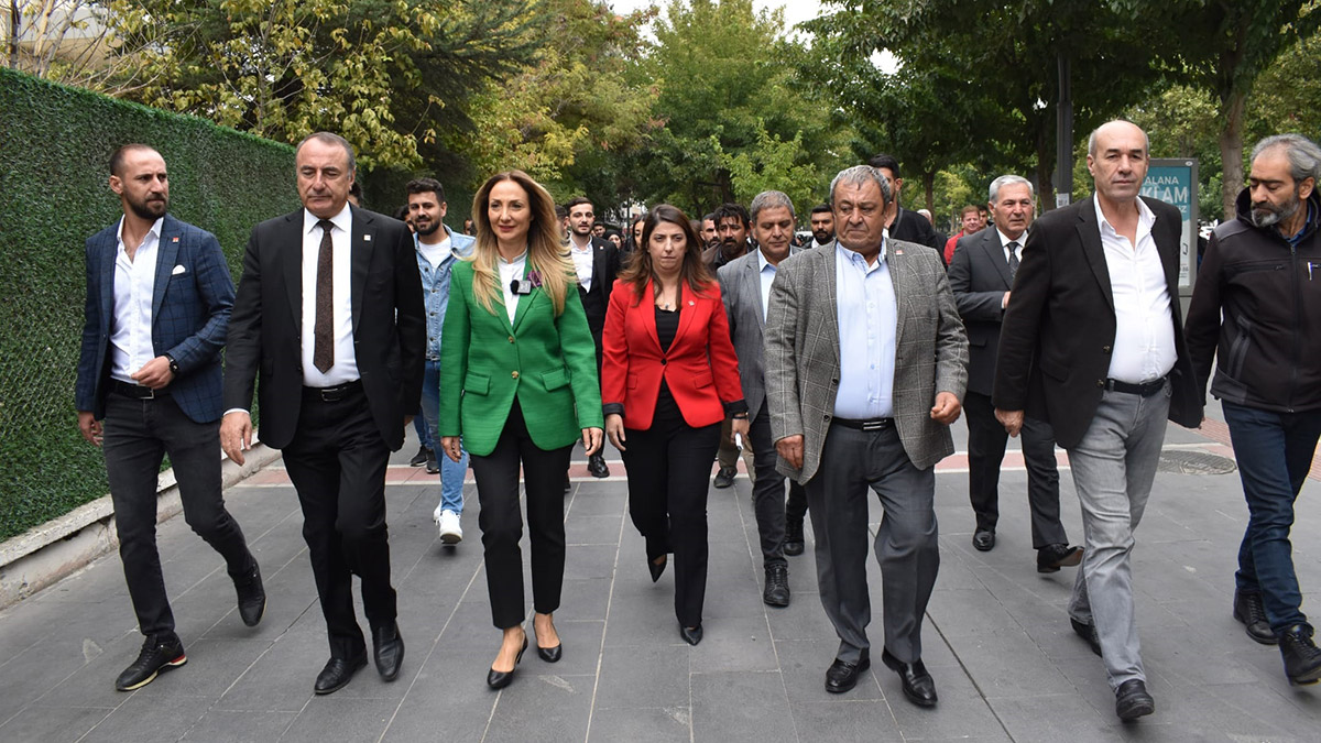 Kadınların siyasi haklarına kavuşması önemli bir devrim