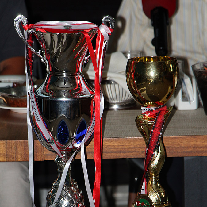 Masa tenisi branşı destek görmüyor