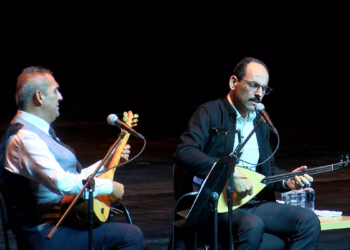 İbrahim Kalın İrfani Türküler ekibinde yer aldı
