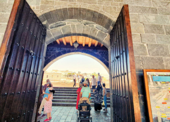 Diyarbakır'da turist yoğunluğu