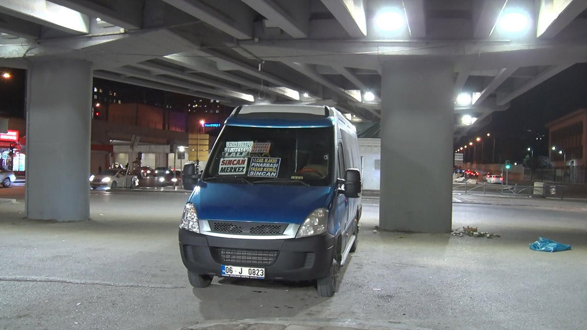 Dolmuş şoförü kahyanın bıçaklı saldırısına uğradı