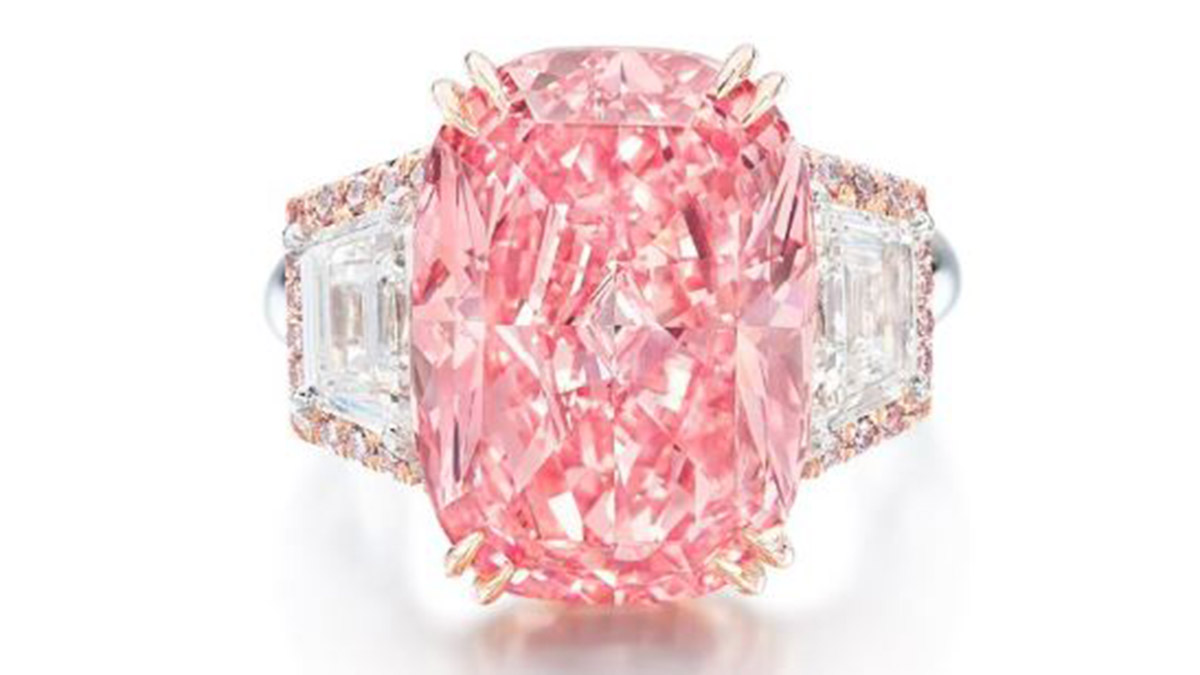 Dünyanın en nadide pembe elmasları satışa çıkıyor