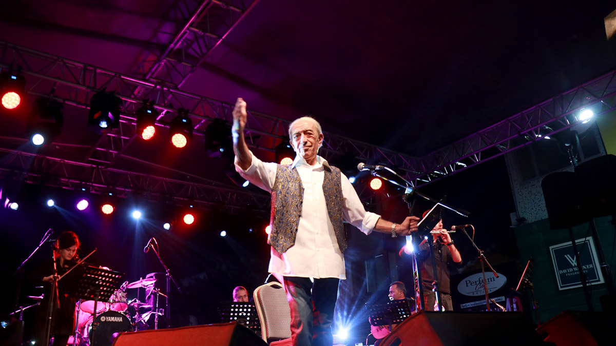 Edirne'de 29 Ekim coşkusu; Edip Akbayram konser verdi