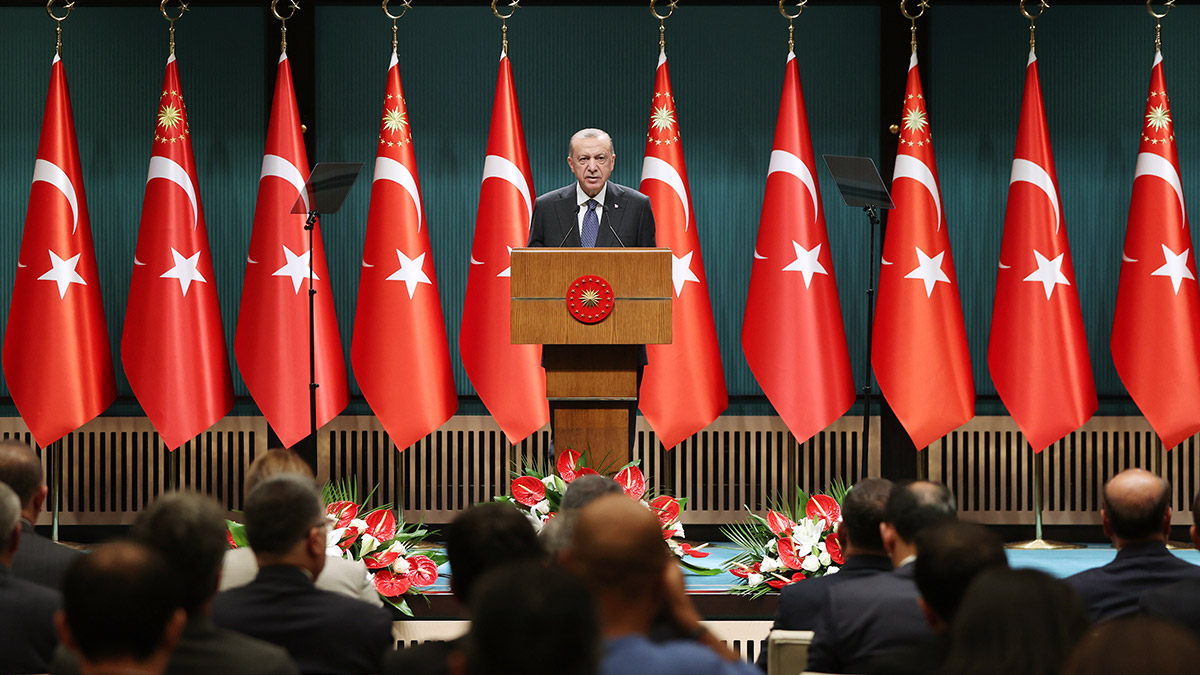 Yeni bir kredi destek paketiyle esnafın yanındayız