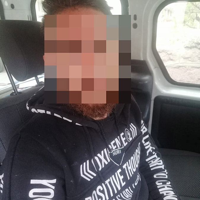 Eski eşinden fidye almak için 2 çocuğunu kaçırdı