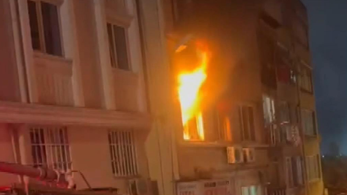 Fatih'te otel yangını