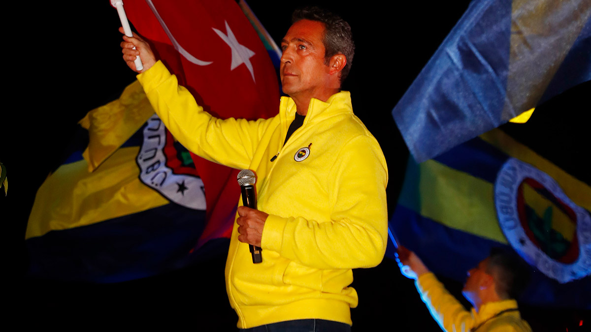 Fenerbahçe camiasından "Fener Alayı" yürüyüşü