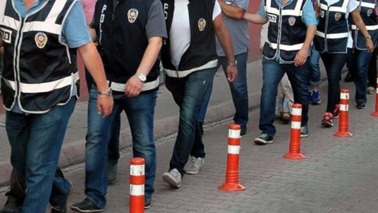 Eskişehir’de FETÖ operasyonu; 4 gözaltı