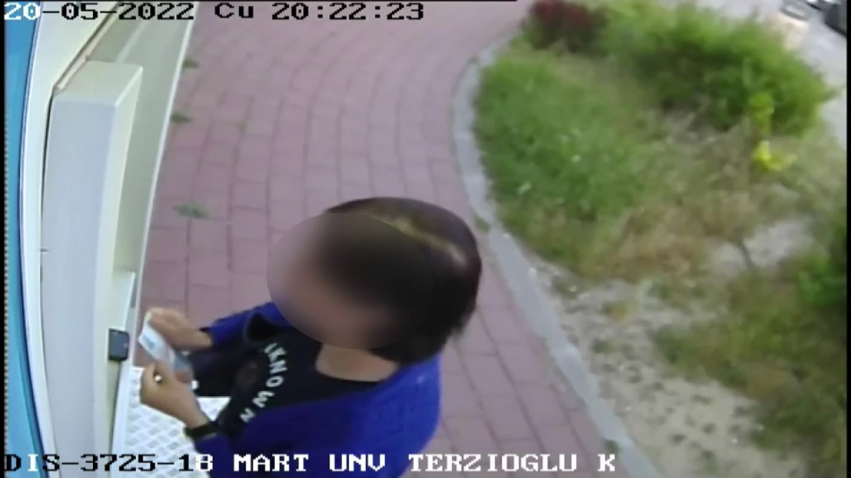 Emniyet Genel Müdürlüğü'nce, FETÖ'nün mali yapılanmasına yönelik 59 ilde başlatılan 'Gazi Turgut Aslan Operasyonu'nda 543 şüpheli gözaltına alındı.