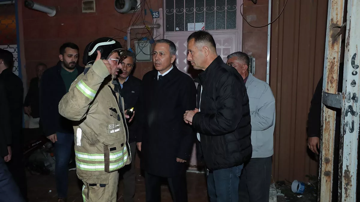 Kadıköy'de binada patlama