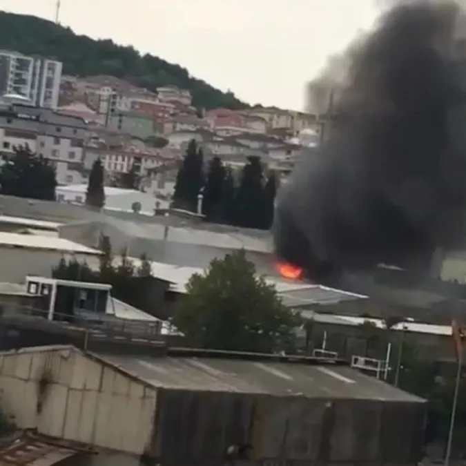 Pendik'te kimya fabrikasında yangın