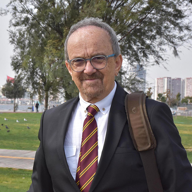 Araştırmacılar, Gobi Çölü bölgesinde Üst Paleolitik Çağ yani eski taş çağı yerleşim izleri ile birlikte farklı dönemlerde Türklere ait mamut figürlerine rastladı.