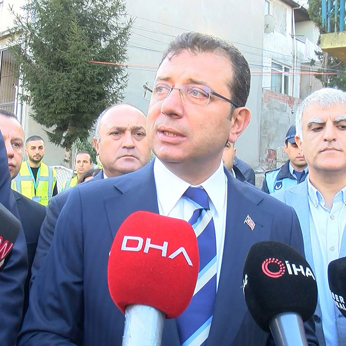 Ekrem İmamoğlu Kadıköy'de incelemelerde bulundu