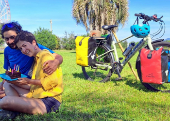 'Kadın Hayat Özgürlük' sloganıyla pedal çeviriyorlar
