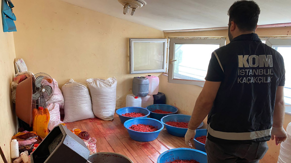 İstanbul'da tütün kaçakçılığı; 53 gözaltı