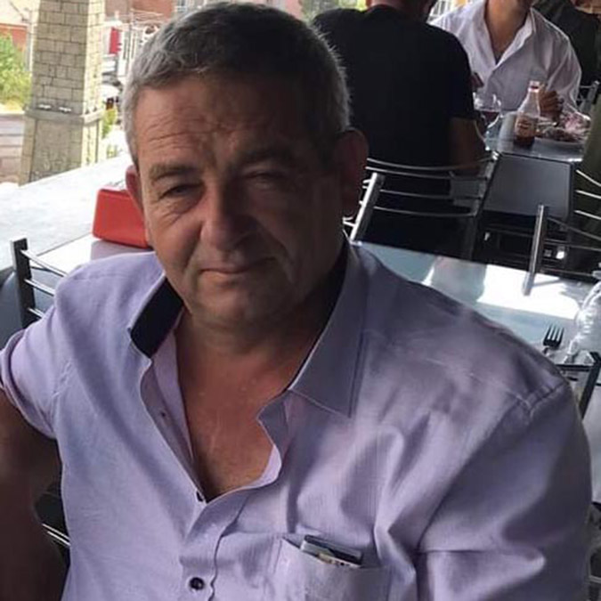 İşten çıkarılınca patronunu öldürdü