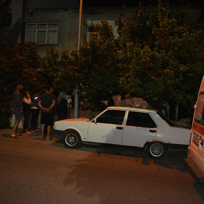 İzmir'de 2 katlı binada patlama