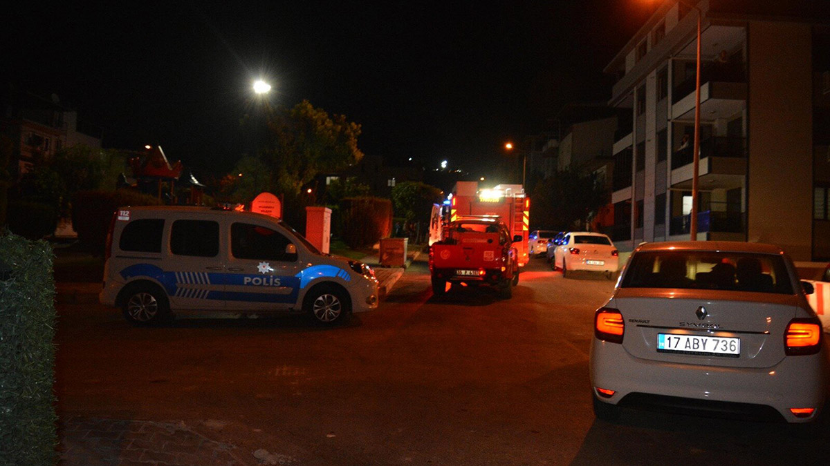 İzmir'de 2 katlı binada patlama