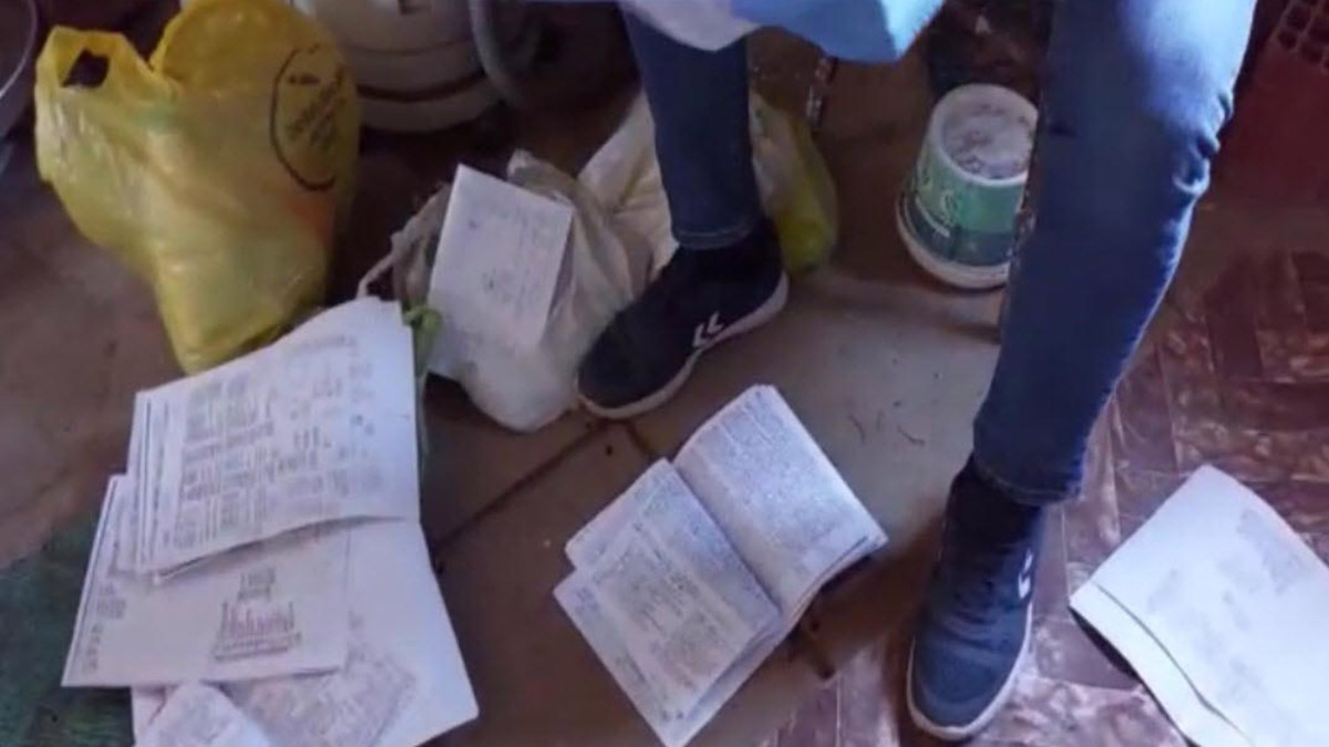 İzmir'de tefeci operasyonu; 2 gözaltı