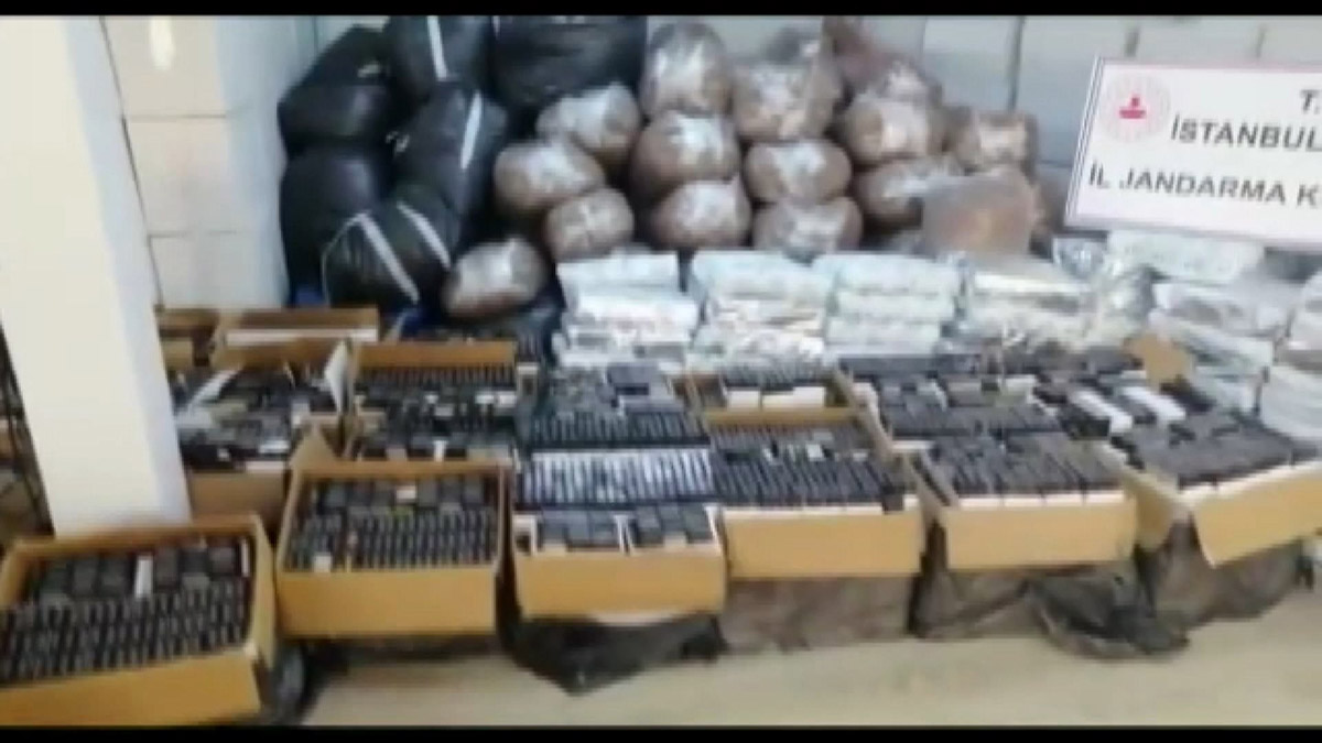 Eyüpsultan'da kaçak sigara operasyonu