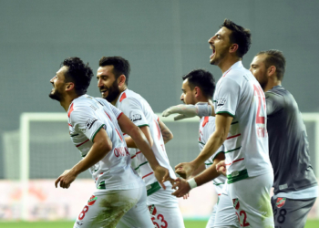 Karşıyaka 2 yıl sonra 4'te 4 istiyor