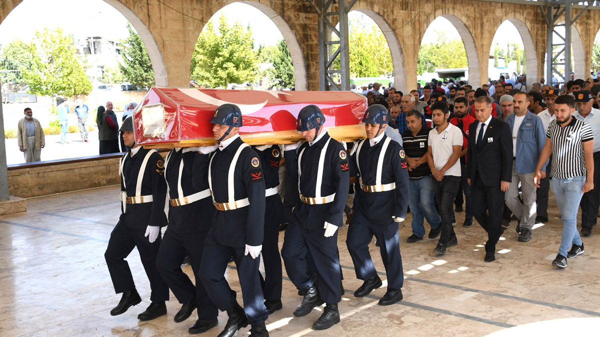 Kıbrıs gazisi Mehmet Alptekin toprağa verildi