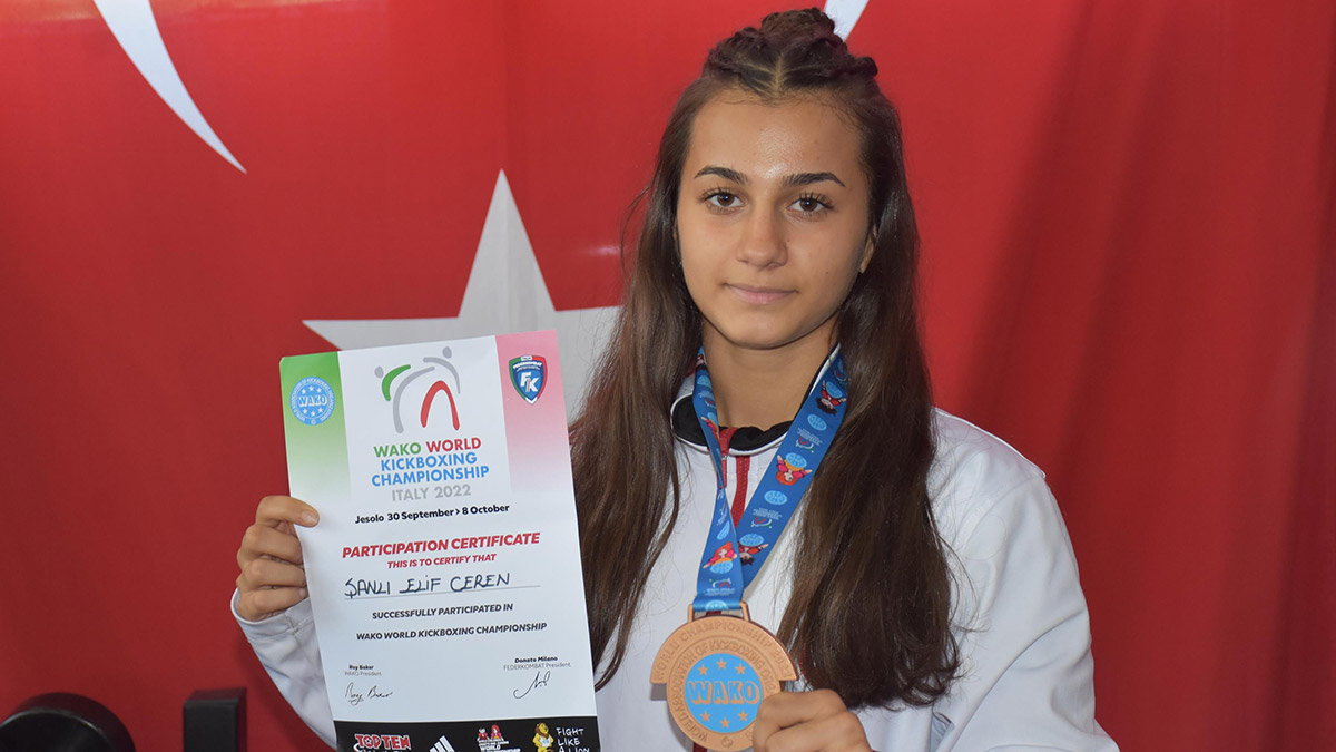 Elif Ceren Şanlı adını dünyaya duyurdu