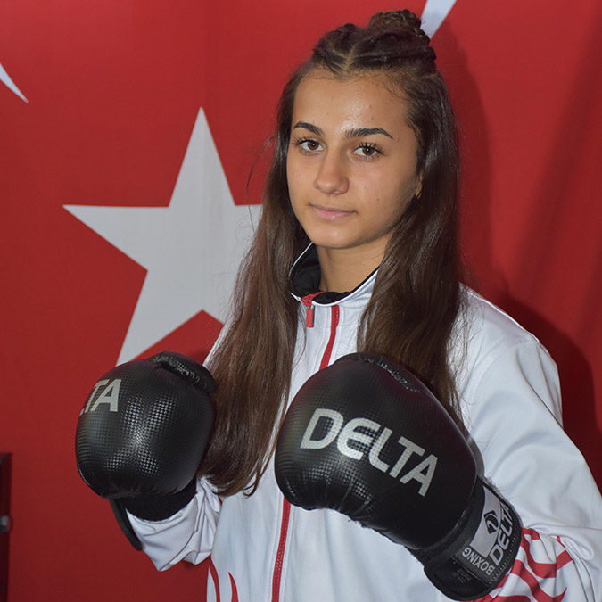 Elif Ceren Şanlı adını dünyaya duyurdu