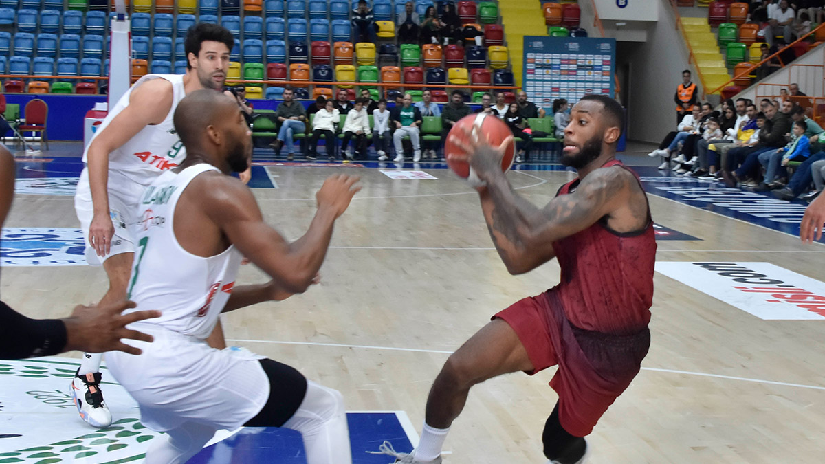 Konyaspor Gaziantep Basketbol'u 78-76 mağlup etti