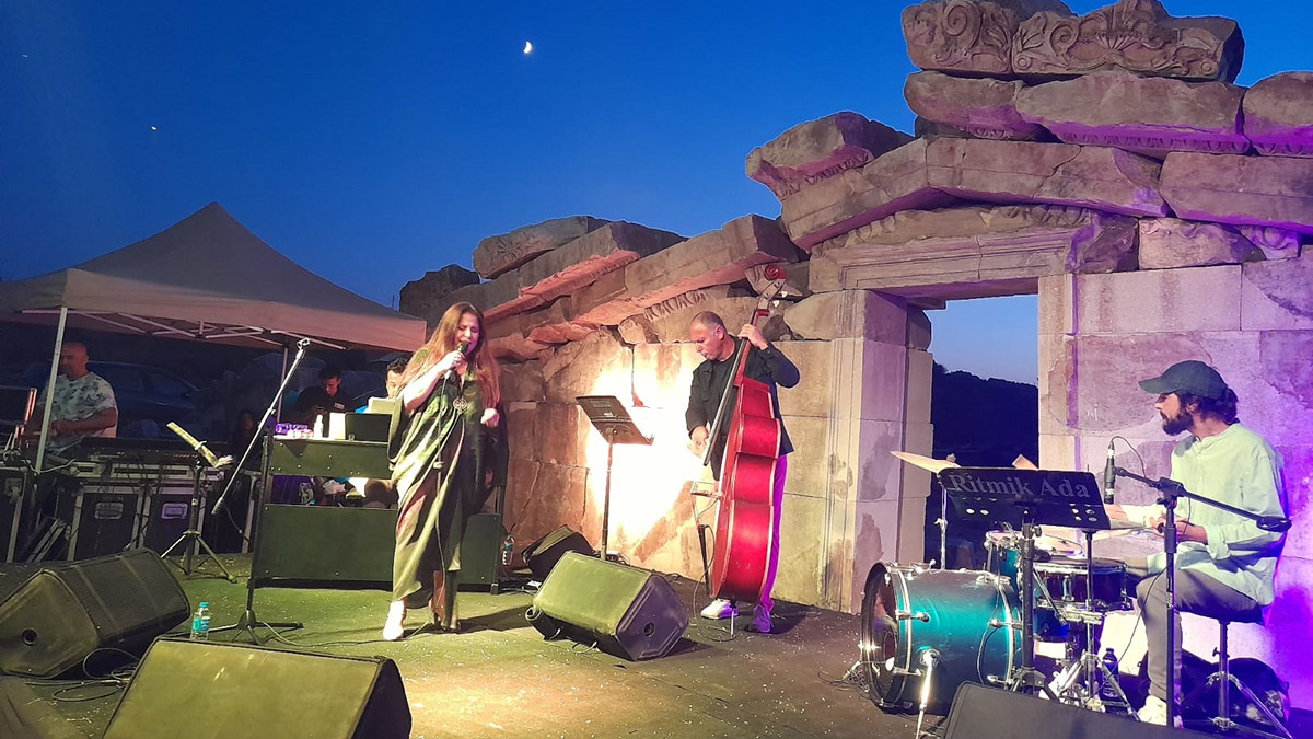 Magnesia Antik Kenti'nde caz konseri