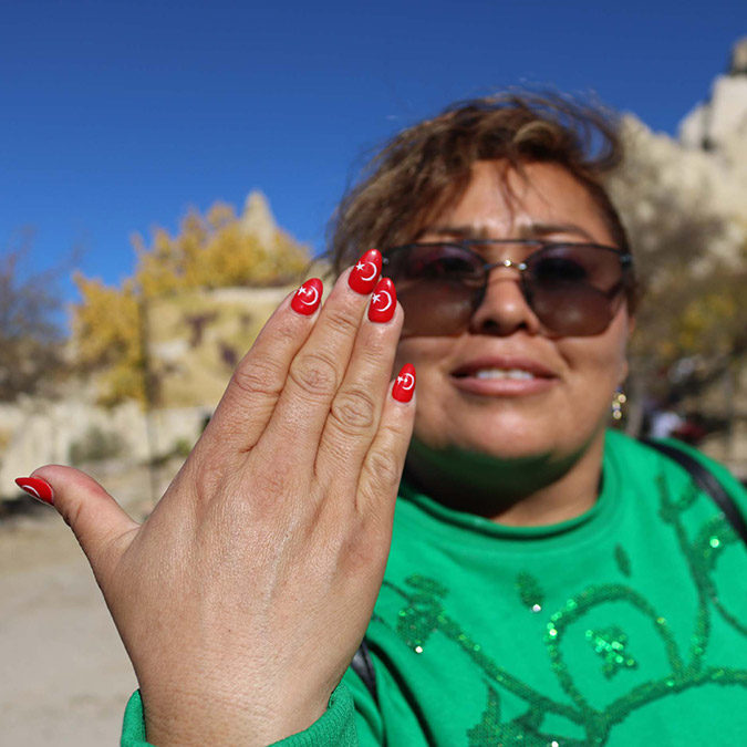 Meksikalı Ramos, tırnaklarını ay yıldıza boyadı