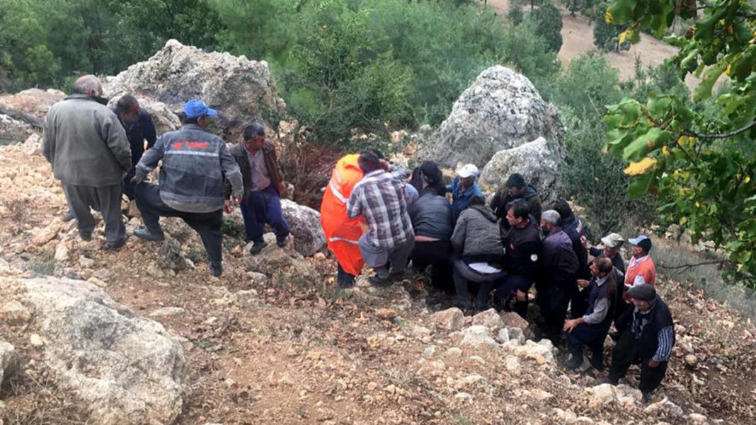 Mersin'de çalılıkta erkek cesedi bulundu