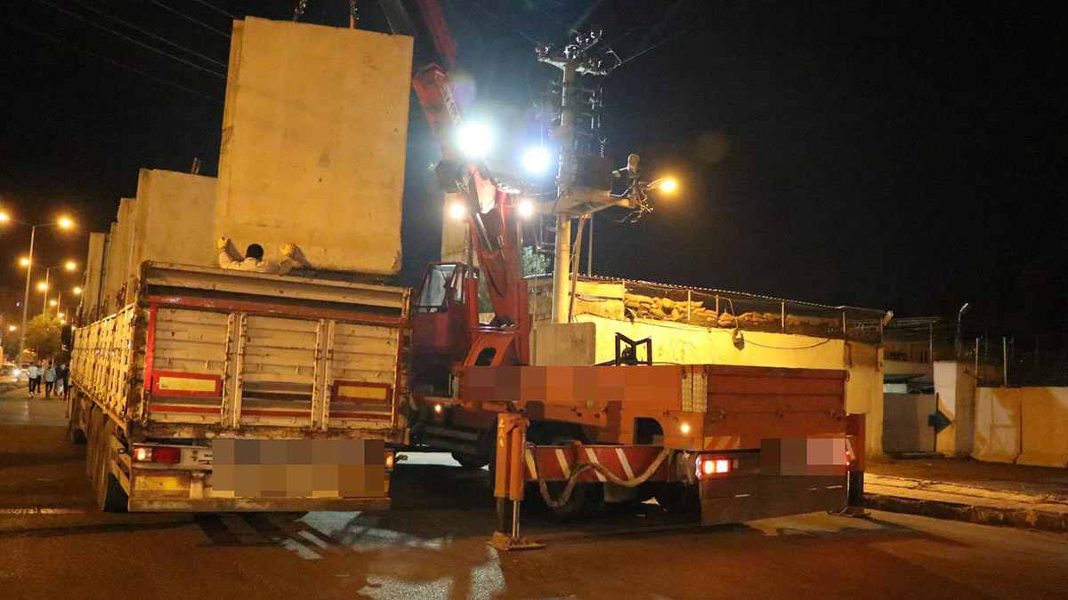 E Tipi Cezaevi'nin çevresine kurulan bloklar kaldırılıyor