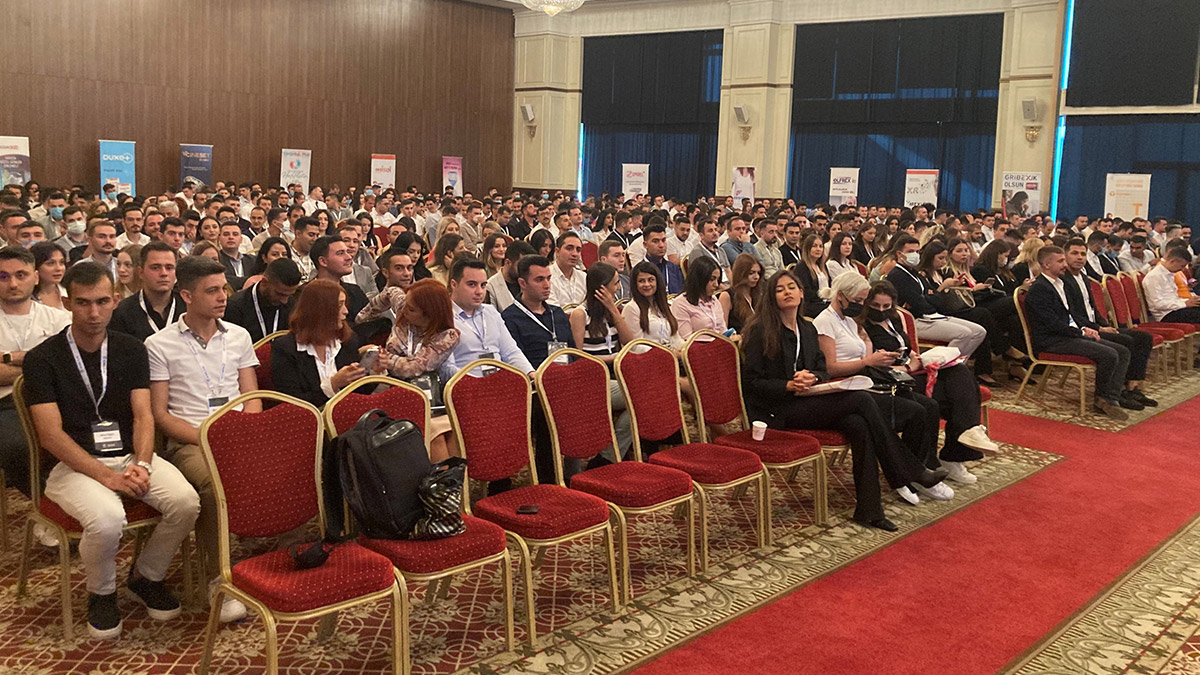 Nobel İlaç 467 adaya eğitim verdi