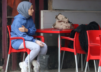 Yüreğimiz ağzımızda bekledik