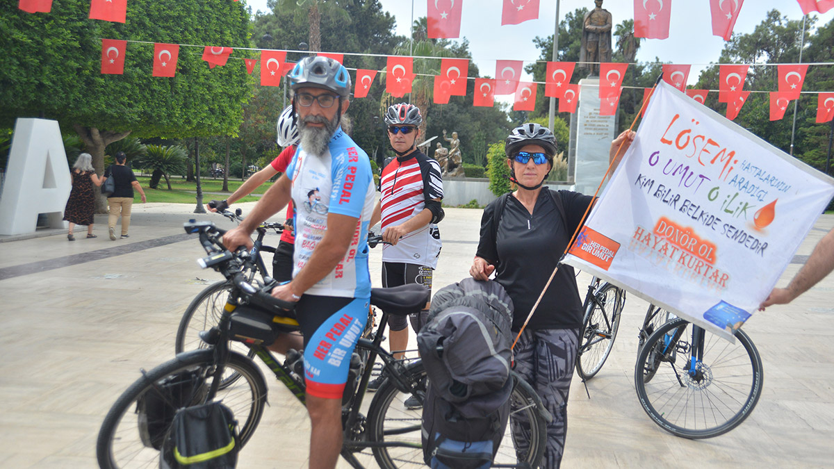 Kemal Yücel bisikletle yaptığı turu tamamladı