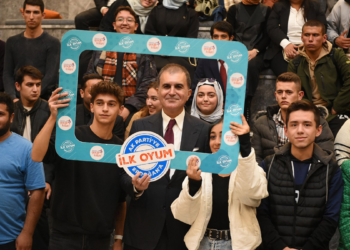 AK Parti yaş alır ama yaşlanmaz