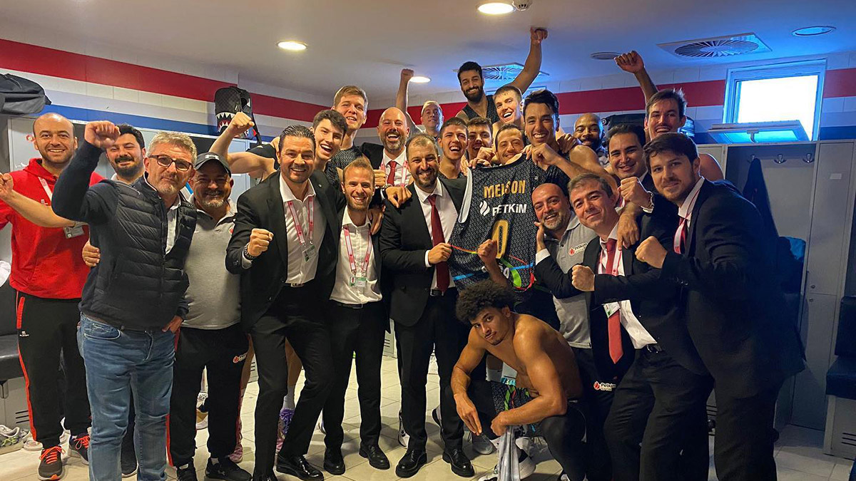 Petkimspor Darüşşafaka: 94-75