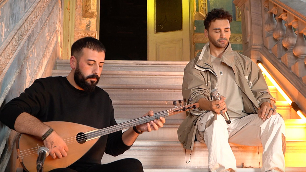 Popçu Emre Kaya'dan halk müziği projesi