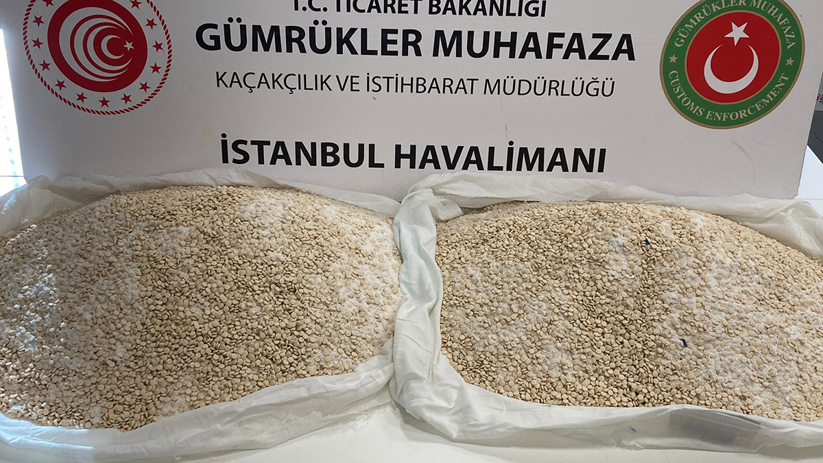 İstanbul Havalimanı ve Sabiha Gökçen'de uyuşturucu operasyonu