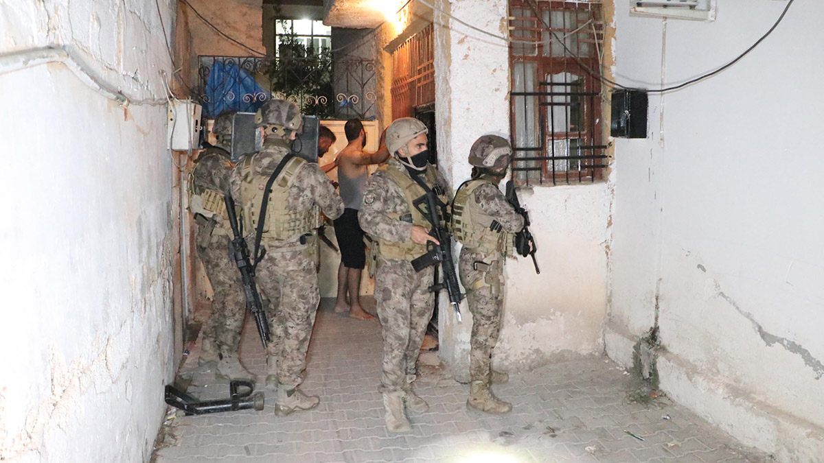 Şanlıurfa'da torbacı operasyonu; 48 gözaltı
