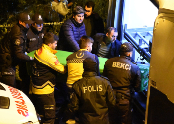 Sivas'ta boş arsada erkek cesedi bulundu