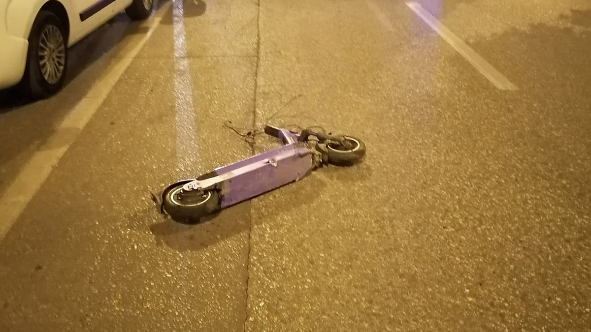 Skuterdeki liseli 2 arkadaşın öldüğü kazada 53 metre fren izi