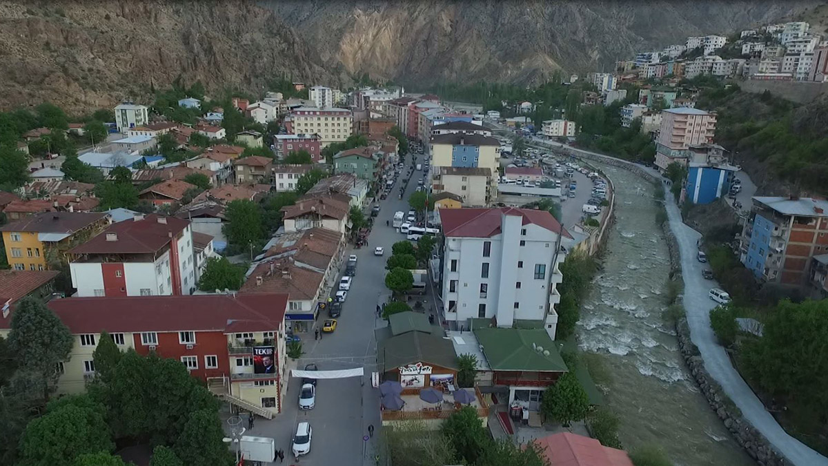 Sular altında kalacak Yusufeli'nde kış gelmeden göç tamamlanacak