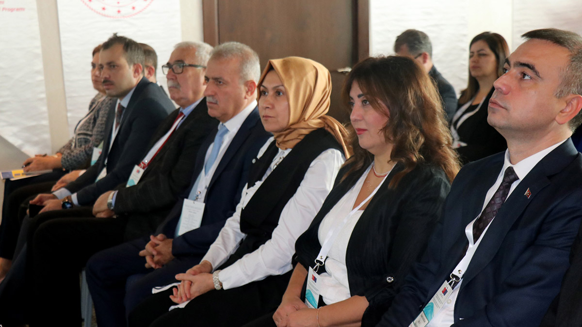 Tarım ve Orman Bakanlığı Su Yönetimi Genel Müdürü Afire Sever, "Türkiye su zengini bir ülke değil, iki yıl önce 1500 metreküp olan yıllık kişi başı su tüketimi 5 yıl içerisinde 1000 metreküpe düşecek" dedi.