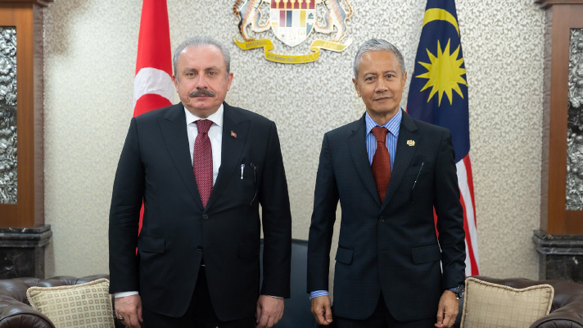 Mustafa Şentop Malezya'da üst düzey temaslarda bulundu